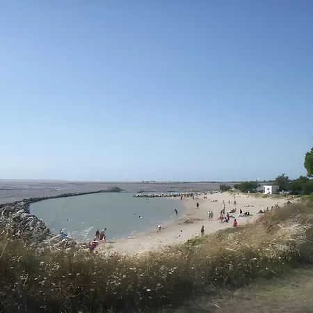 Grande Maison Familiale Bord De Сasa de vacaciones