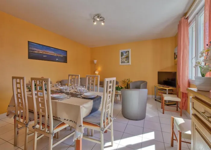 Сasa de vacaciones Grande Maison Familiale Bord De Saint-Nazaire-sur-Charente